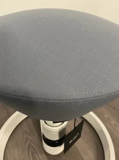 Aeris Swopper Standard, Fußring weiß, Bezug pastellblau Best