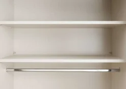 Staud Möbel GmbH & Co.KG Extenso Kleiderschrank mit Drehtüren Hot