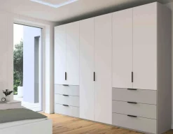 Rauch Scale Spin Kleiderschrank mit Schubladen Hot
