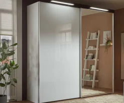Staud Möbel GmbH & Co.KG Staud Schwebetürenschrank weiß mit Spiegel Sale