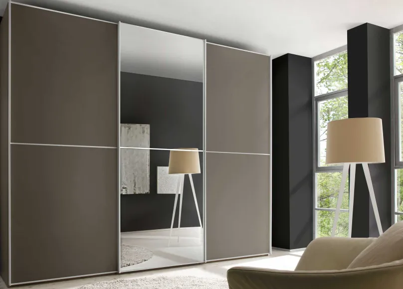 Staud Möbel GmbH & Co.KG Staud Sinfonie Plus Kleiderschrank mit Spiegel Online